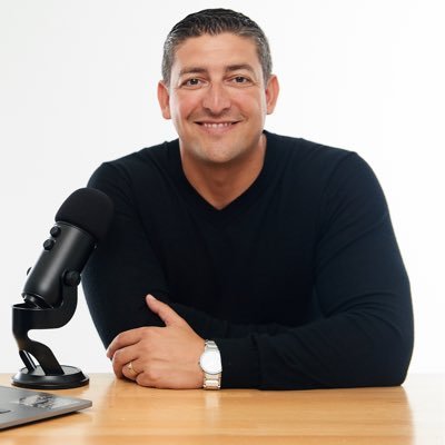 I’m a sales and mindset coach who helps growth-minded sales pros and entrepreneurs sell more and create a confident self image. Host: Relentless Goal Achievers