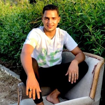 وَلعلَّ فَرحتَك قَد إقتَربَت جِداً .. قُل يَارب 💛