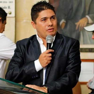 Concejal de Ibagué 2020-2023. Abogado.