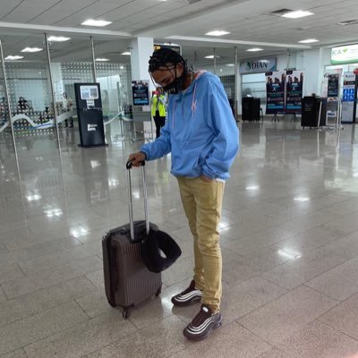 jogador de basquete🏀 / #eternomanojota / viajante ✈️🌎 / casado💍/Aquariano ♒ / @vascodagama⚫⚪ / 🇨🇴🇩🇴🇵🇦🇧🇸