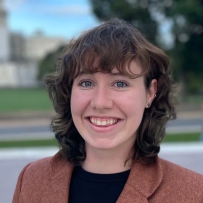 akhalvey's profile picture. @AAAS_STPF Fellow, @UMengineering and @STPP_UM alum, she/her
dogs, pies, books, thunderstorms, and little knick knacks everywhere ✨