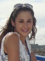 Sou como você me vê.
    ( Clarice Lispector  )