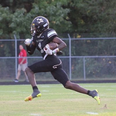 TreRob_9's profile picture. wideout @wvsufootball