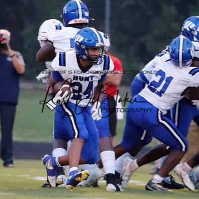 #4 Hunt High School, Wilson, NC Class of 2024’🛖 RB 🏈 5’11 190lbs, All-Conference RB jaidenanthony1@icloud.com phone: (252) 373-4620