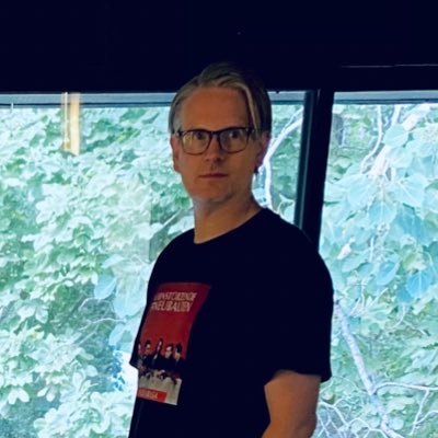 simonoblique's profile picture. Artist manager / Owner of @obliquemgt and too many records