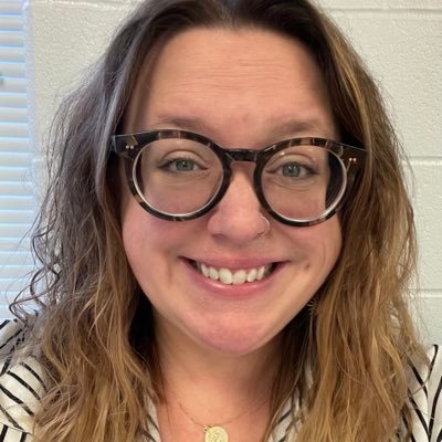 SraCrain's profile picture. Spanish Teacher 👩🏻‍🏫 Google Obsessed 💻 Culture Enthusiast 🌎 Traveler ✈️ Social Justice Advocate 🗣 She/Her Insta: CatalinaEnsalada 📸🐿🏳️‍🌈