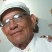 ex umpire LVBP graduado en el año 1975 en la promoción gualberto Acosta,( QEPD) mi agradecimiento eterno a mis profesores Juan Loaiza y Wilfred Rodríguez (QEPD)