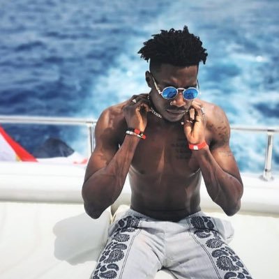 Tashinga_N's profile picture. @T_SH_NG_