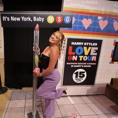 LorenFlorenz's profile picture. 