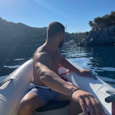 nhguveloglu's profile picture. 