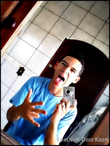 Estudante do Kumon, em busca de sonhos, cristao, e serve o Deus todo Poderoso. http://t.co/8KvEm85BF4