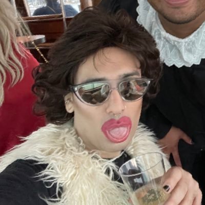 shaneigami's profile picture. https://t.co/pojKTDjeyV Overwatch, DBD, Valorant, Fornite. sarcasm & dry humor 💩