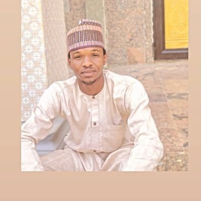 *simple average man🤵/.
*Engineer in making👷/.
*you can worry about the competition or you can focused on what's ahead of you & drive fast😎/