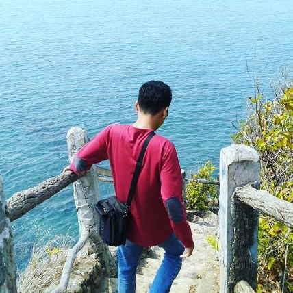 muzakky_manarul's profile picture. ★ My Life, My Rules ★ ⓔⓝⓙⓞⓨ ⓛⓘⓕⓔ 👊
( Hanya Seorang Pendosa )