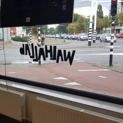 Kom het bij ons maken! Design, Media, Muziek, Ontwerpen, Mode, 3D, Techniek en veel meer. Voor jongeren met lef en lol.
helmond@walhallab.nl