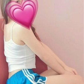 副業がうまくいきすぎちゃって脱サラw副業で100万円GET🙌自由気ままに生きてまーす😙こんな時代だから困っている人のために✨私のフォロワーになってくれたら10万円の🎁をDMで送ります💖