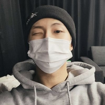 2eokjinn's profile picture. 🎧  :  24/7 thinking about 방탄소년단 💭