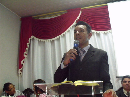 Cristão,Servo, Filho,Pai, Esposo,Pastor Local da AD.Jd Nova Brasilia Min. Madureira em São Mateus.