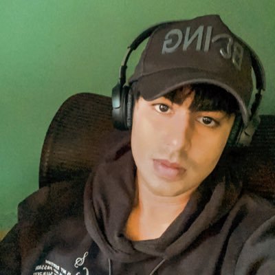 ammannn7's profile picture. React/React native Developer
⚛️ is my genjutsu