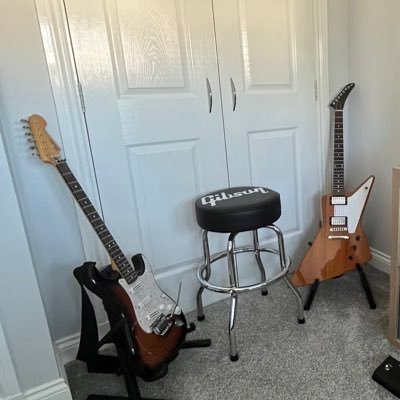 DavidWMoore2020's profile picture. Family, Guitars, Beer & Ice Hockey