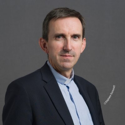 Prêtre catholique français.
Directeur général de l'@OeuvredOrient