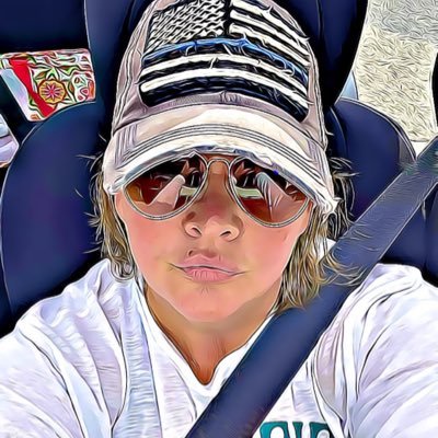 I am a nurse, I live in Tennessee and I love to hike!