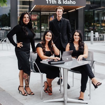 📍Boise, Idaho
📲 realestatebyarrow@gmail.com
🏆 Top Producing Team
🏠 Instagram/Tik Tok @realestatebyarrow