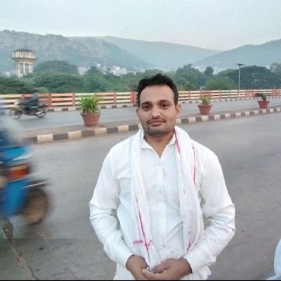 मेरे माता पिता मेरे लिए एक भगवान का रूप है
जय जोहार जय आदिवासी जय भीम
मुझे गर्व है कि मैं एक किसान का बेटा हूं।
जय जवान जय किसान