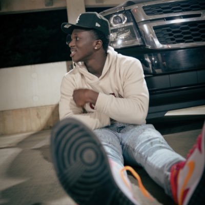 BOOKINGS OR SERIOUS INQUIRES -bigghenryy@yahoo.com IG: @busy.ache