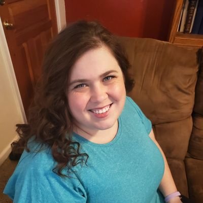 lizaruth2a's profile picture. 