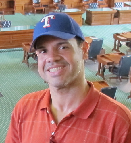 WilfredoCubero's profile picture. Comunicador de nacimiento y periodista.