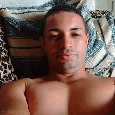 YanSant06600434's profile picture. 