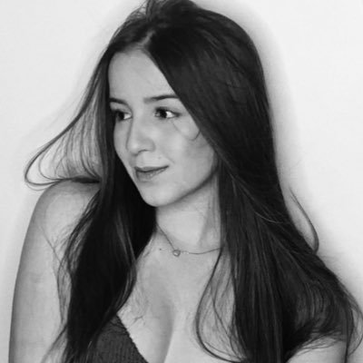 Instagram: @lauradinizgd