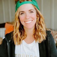 Rachel Hollis Pool Boi (@user19818913162) 's Twitter Profile