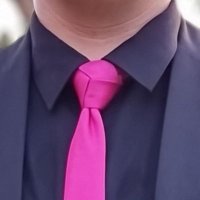 المجهول اللي مبيردش بس خد البورد (@markraafat98) 's Twitter Profile