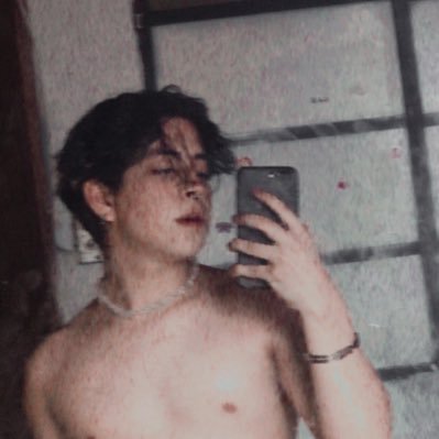 kiss me more