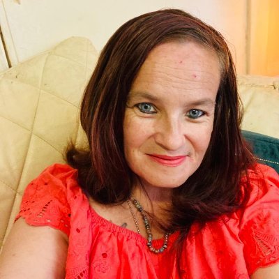 42 years old. 15 year sober recovering addict/alcoholic.🏴 🏴 mother, #indyref #yes2023