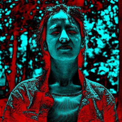 MilaOrtizM's profile picture. Soy guitarrista y una inconforme de la vida. Mantra de la humanidad "Bamos Vien"

"Dream dreams the dreamer"
"I talk to the wind"