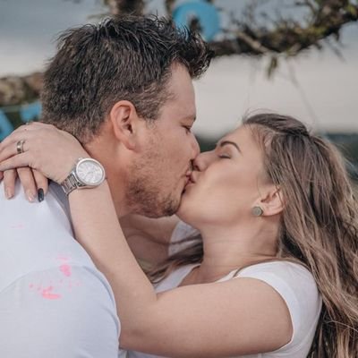 https://t.co/nGLCb2gGtK Aspirante a streamer. CSGO player https://t.co/IMHy4brMDx  
Maria Góes❤💍
Matteo💙