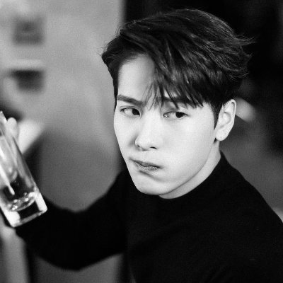 baby there’s no drug quite like denial 💚 she/her 💚 ‘91 💚 one of igot7 💚 🌴🐰👑🍑🌙🐍🌼