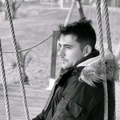 Diselo a mi culo, es al uniko q le importa una mierda...
