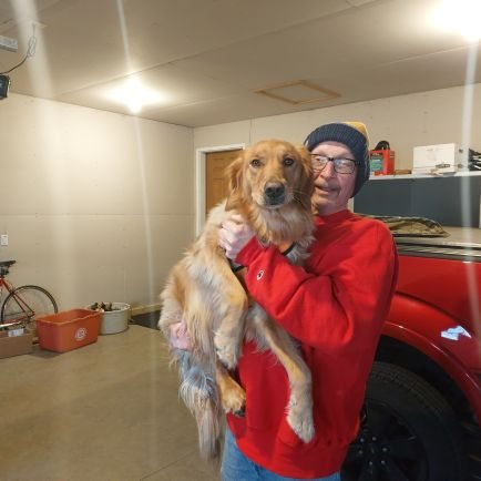 Retired teacher and coach now commentator for Queen B radio and proud owner of a Golden Retriever.