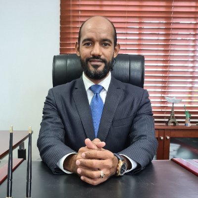 Dominicano🇩🇴. Abogado especialista en Derecho Público. Emprendedor, miembro Dirección Central FP