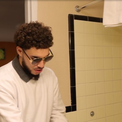 Amir_8nouri's profile picture. I’m just a bucket getter