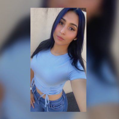 💙Salvadoreña💙 🐳Amor el color Celeste 🐳 😊me encanta escuchar música 🎶