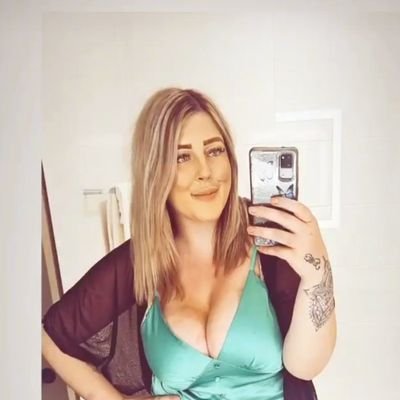 Samanth36753782's profile picture. 