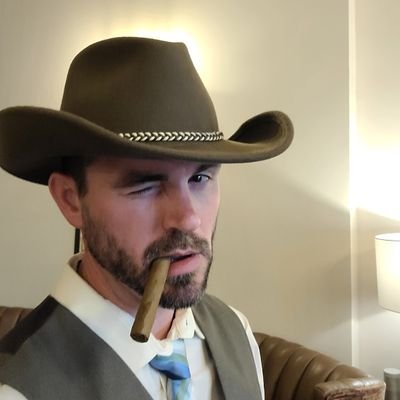 cyr_sam's profile picture. I'm really not a doctor but I really am a mule