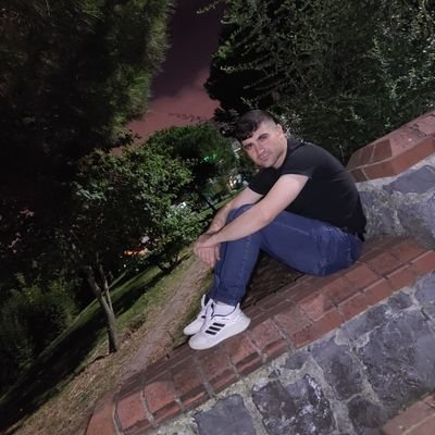 OmarzayOmid's profile picture. 