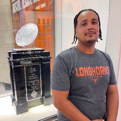 Lufkin_Book05's profile picture. 