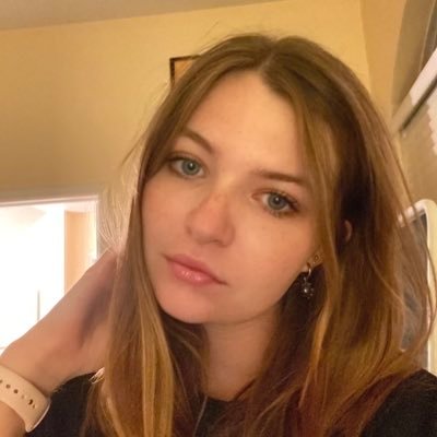 ✿ she/her